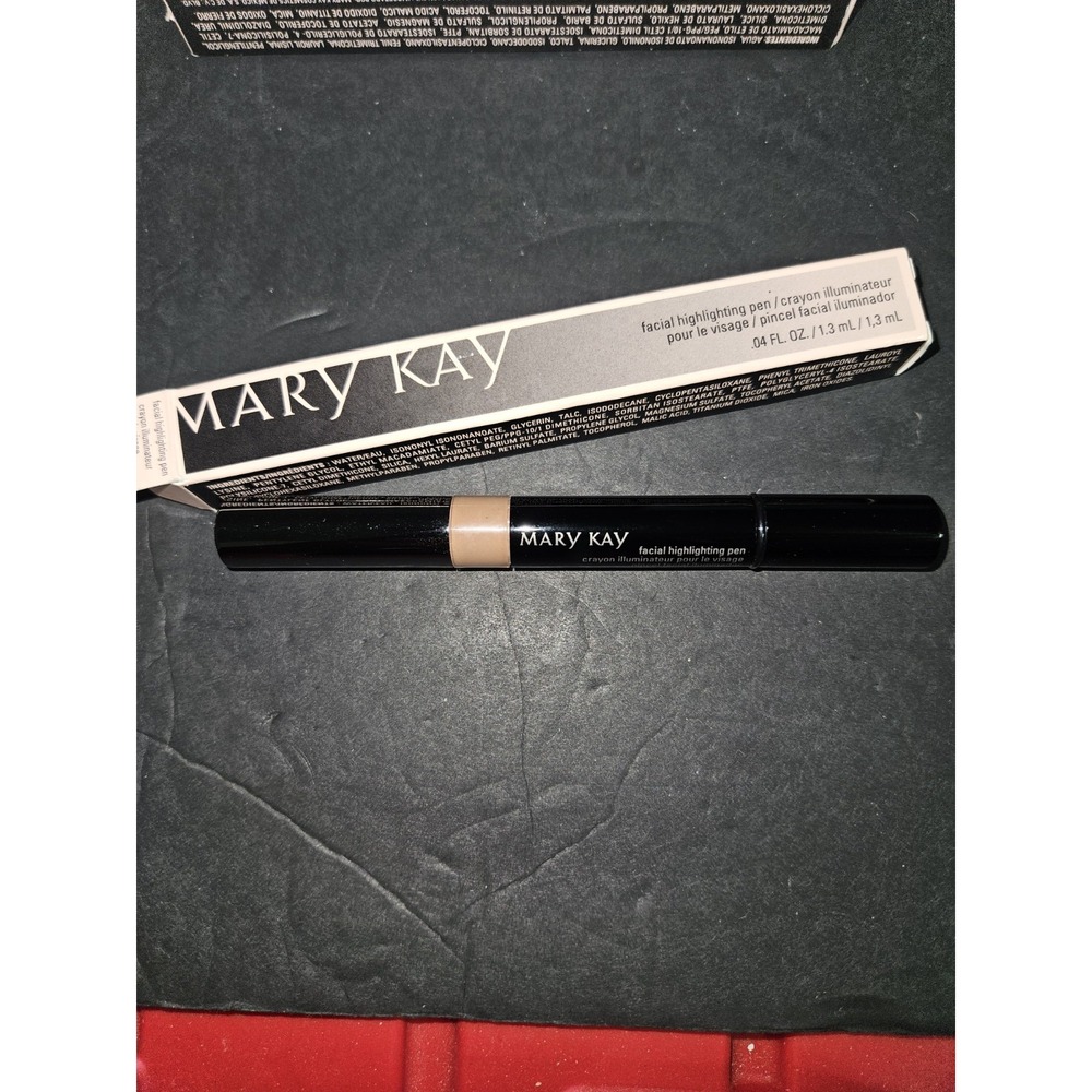 Mary Kay Facial Highlighting Pen‎ Shade 3 New